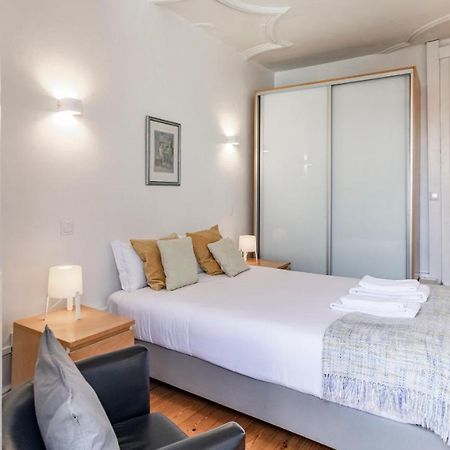 Porto 61 - Bright 2Br W/ Balcony By Lovelystay Exteriör bild