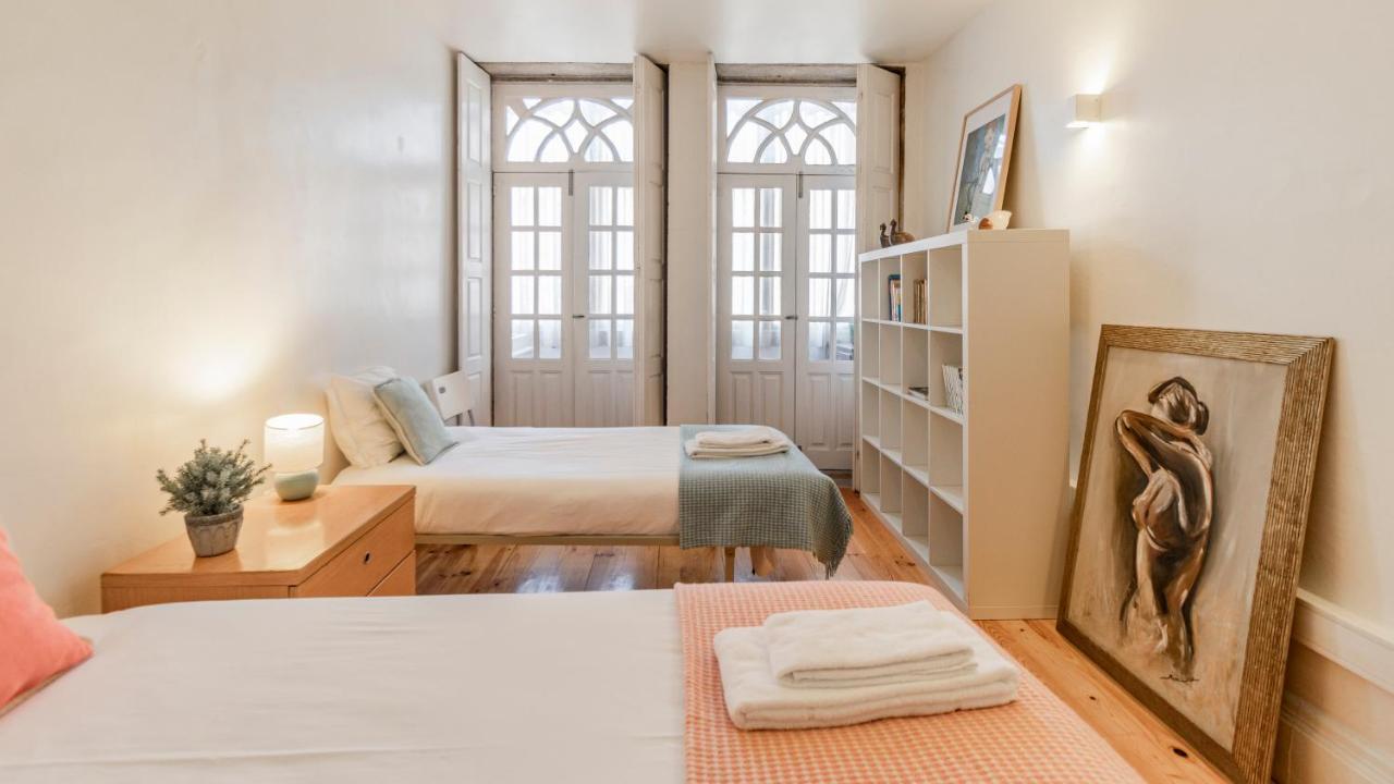 Porto 61 - Bright 2Br W/ Balcony By Lovelystay Exteriör bild