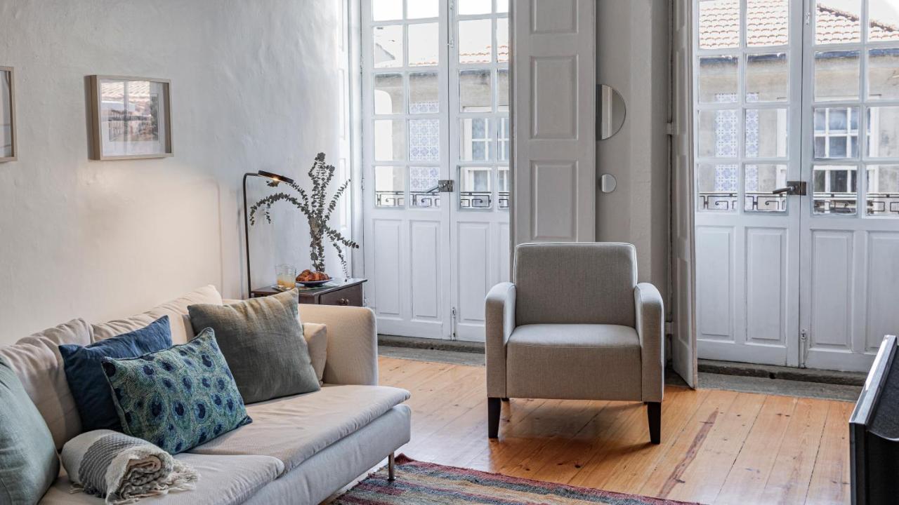 Porto 61 - Bright 2Br W/ Balcony By Lovelystay Exteriör bild