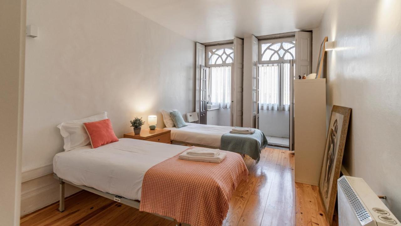 Porto 61 - Bright 2Br W/ Balcony By Lovelystay Exteriör bild