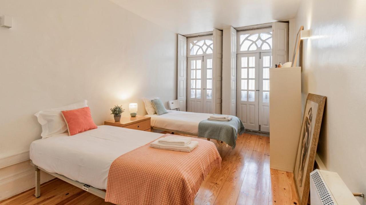 Porto 61 - Bright 2Br W/ Balcony By Lovelystay Exteriör bild